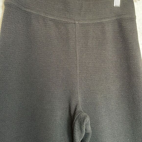 Offline by Aerie Textured Black Flared High Waisted Leggings w/Pockets (Size: S) - Picture 7 of 13